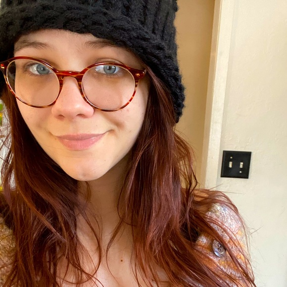 ✨LIKE THIS: To Save a Link To My Closet ✨ - Picture 1 of 4